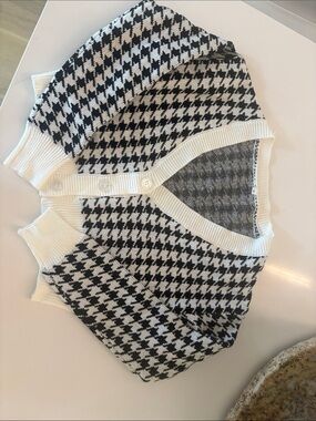 Black & White Houndstooth Button-Up Sweater Cardigan